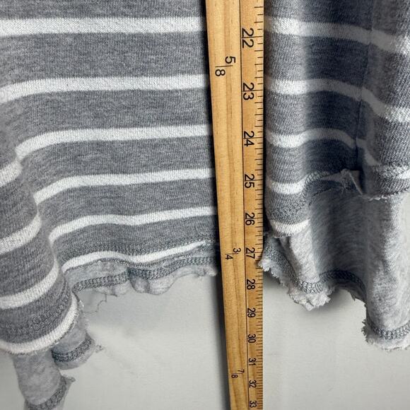 Soft Surroundings Sweatshirt Womens Medium Gray White Striped Casual Everyday - Picture 7 of 7
